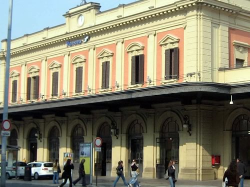 stazione treni Parma